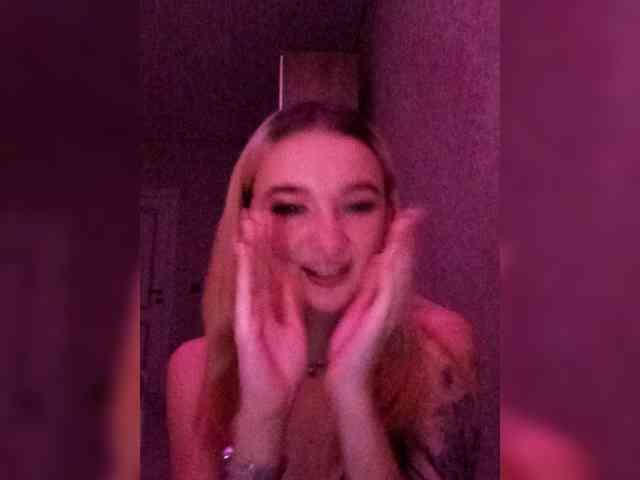kristibiz webcam