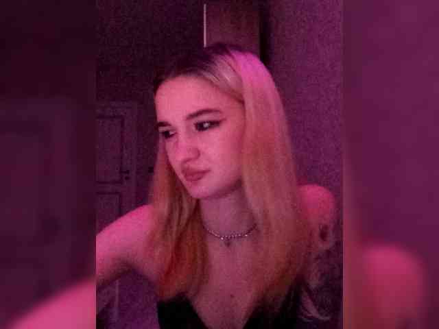 kristibiz webcam
