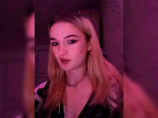 kristibiz webcam