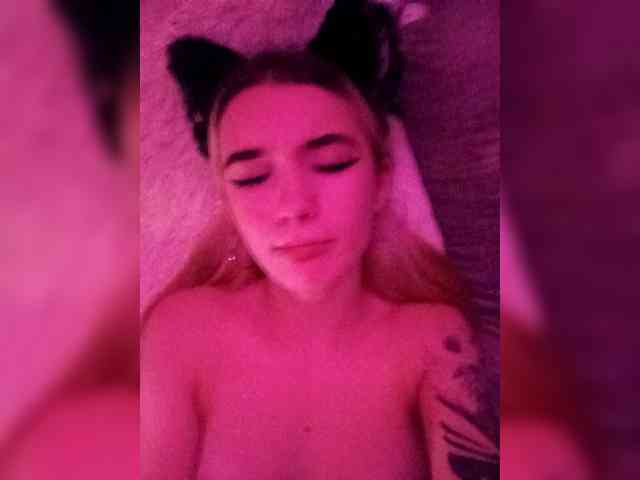 kristibiz webcam