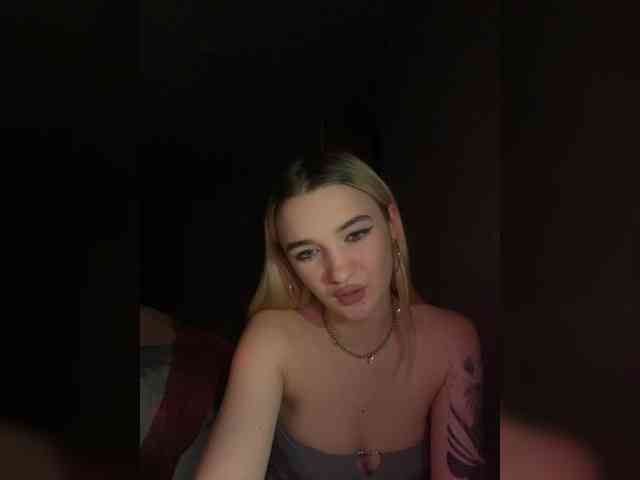 kristibiz webcam