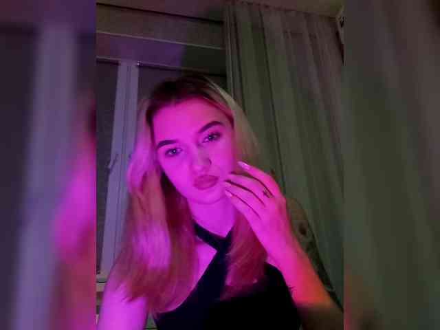 kristibiz webcam