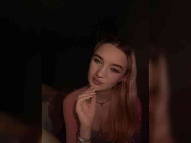 kristibiz webcam