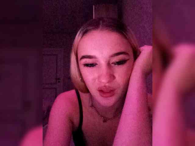 kristibiz webcam
