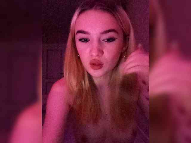 kristibiz webcam