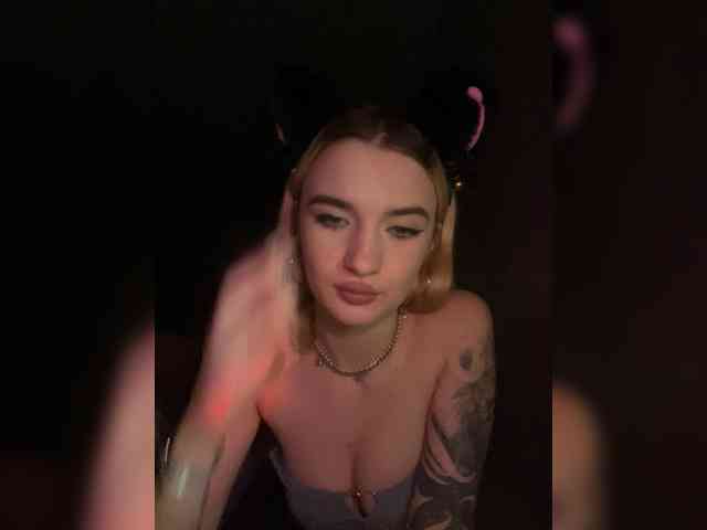kristibiz webcam