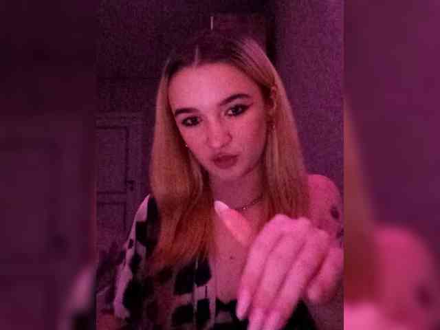 kristibiz webcam