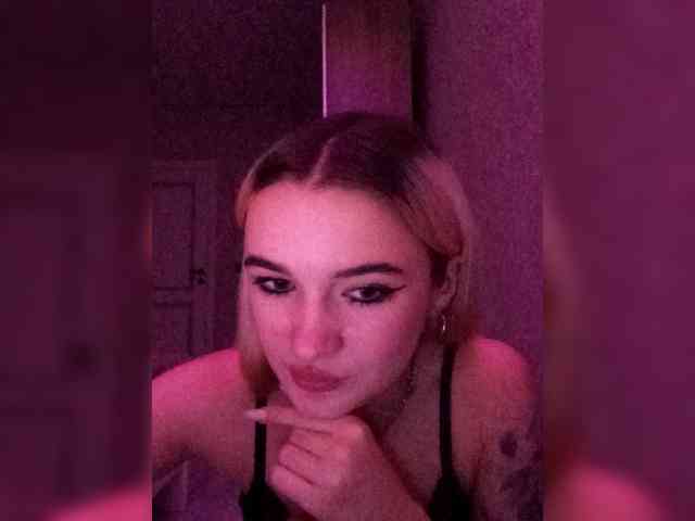 kristibiz webcam