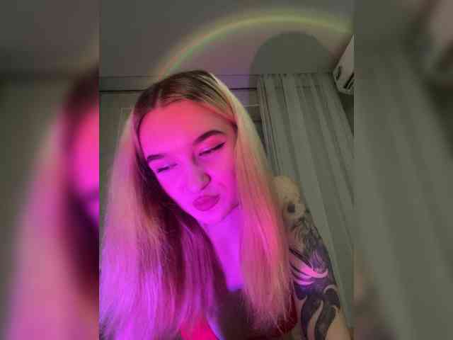 kristibiz webcam