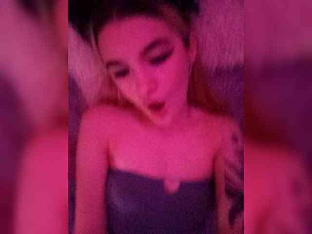 kristibiz webcam