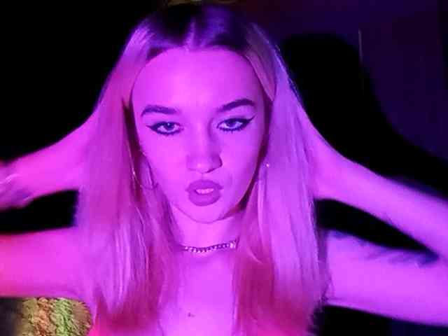 kristibiz webcam