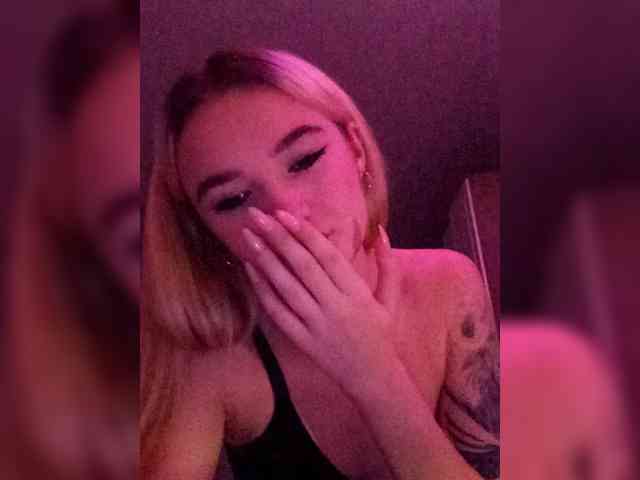 kristibiz webcam
