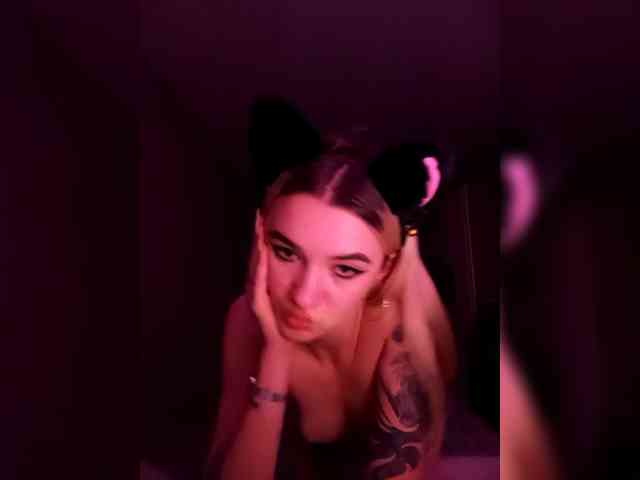 kristibiz webcam