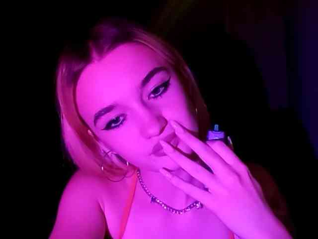 kristibiz webcam