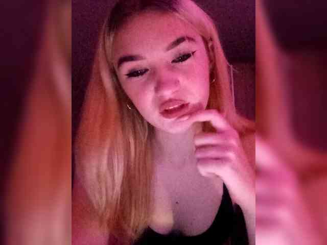 kristibiz webcam