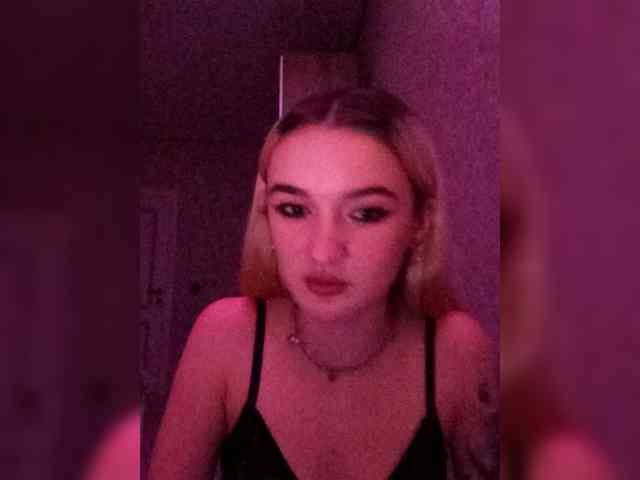 kristibiz webcam