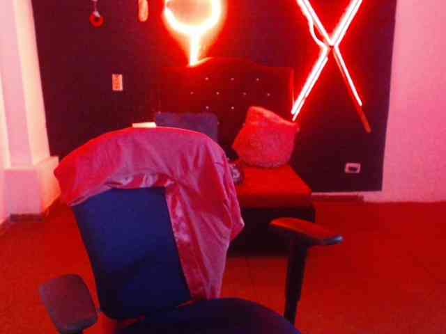Dirty-herela-26 webcam