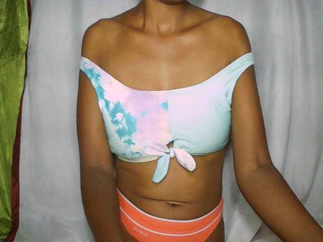 Elisa571's BongaCams show and profile