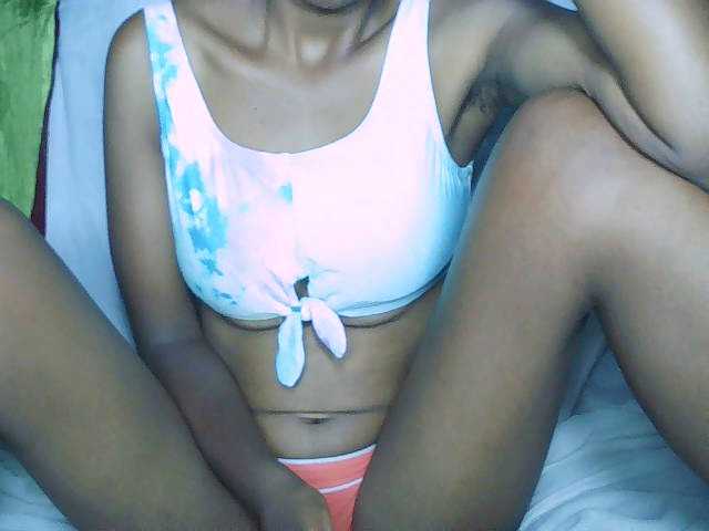 Elisa571's BongaCams show and profile