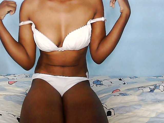 Elisa571's BongaCams show and profile