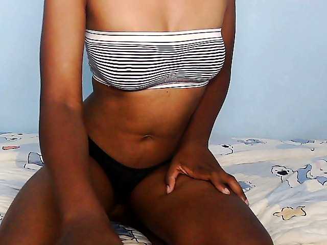 Elisa571's BongaCams show and profile