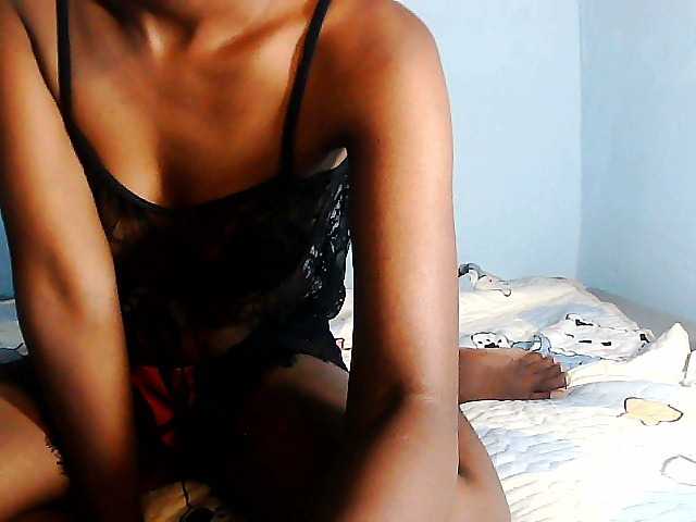 Elisa571's BongaCams show and profile