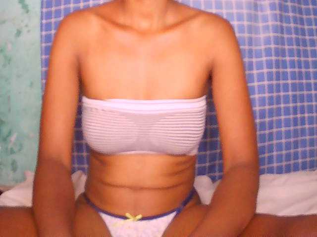 Elisa571's BongaCams show and profile
