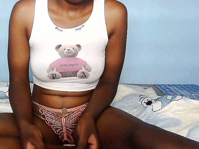 Elisa571's BongaCams show and profile