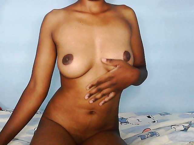 Elisa571's BongaCams show and profile