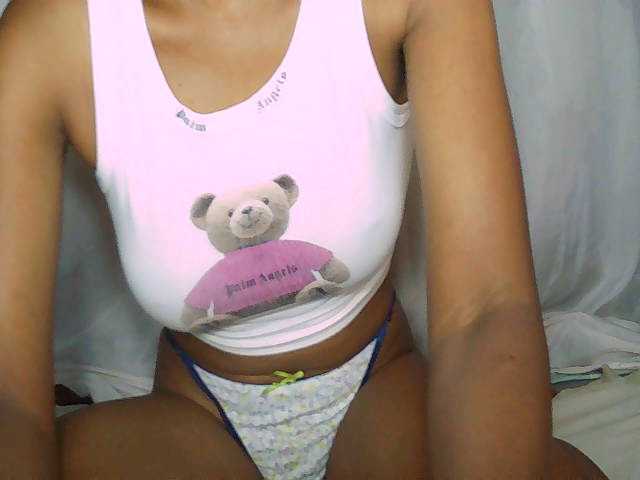 Elisa571's BongaCams show and profile