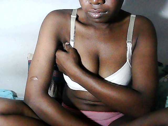 Elisa571's BongaCams show and profile