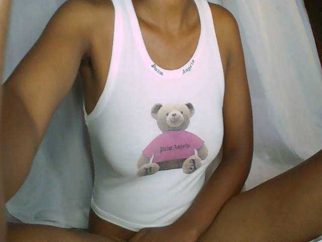 Elisa571's BongaCams show and profile