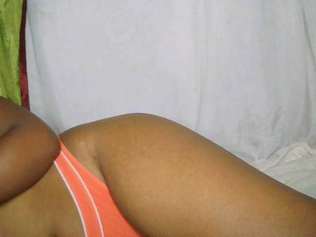 Elisa571's BongaCams show and profile