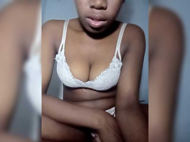 go to chat with Elisa571