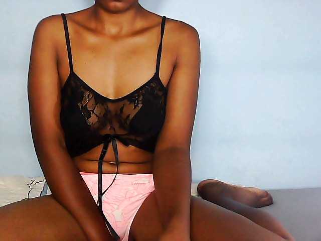 Elisa571's BongaCams show and profile