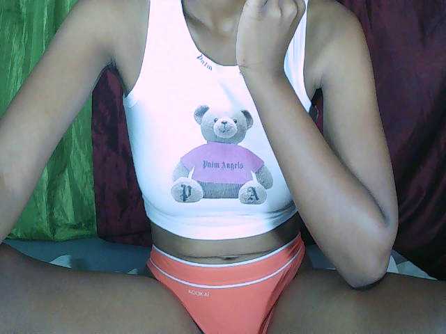 Elisa571's BongaCams show and profile