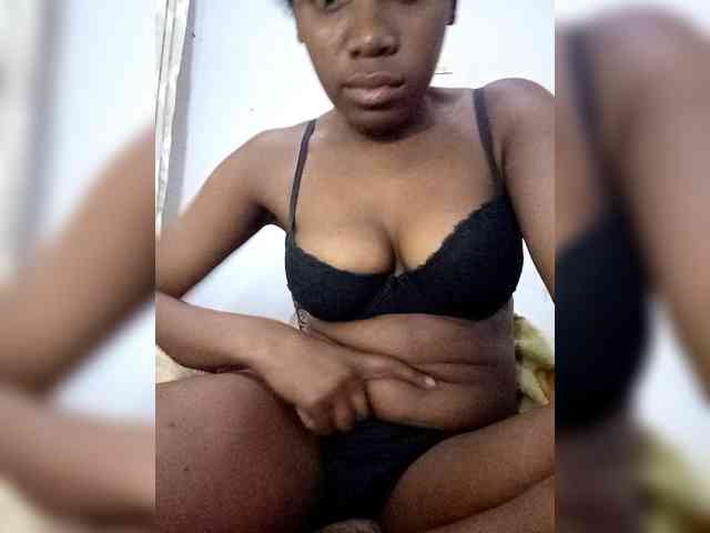 Elisa571 webcam