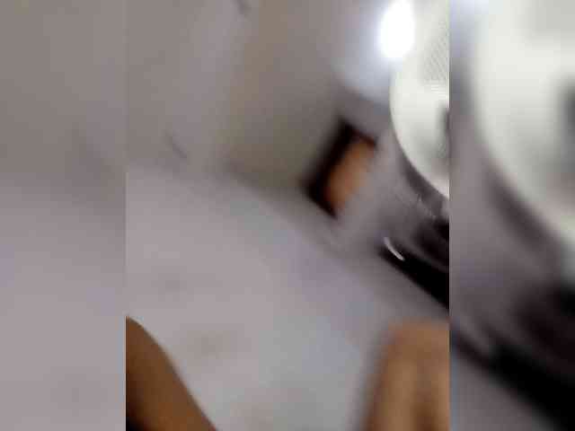 Elisa571 webcam
