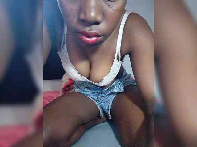 Elisa571 webcam