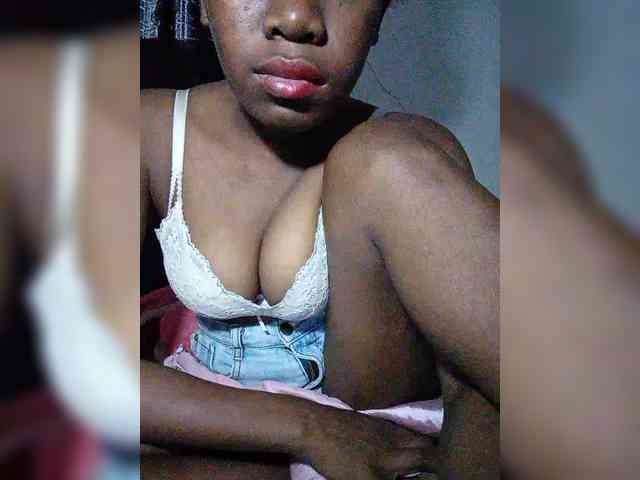 Elisa571 webcam