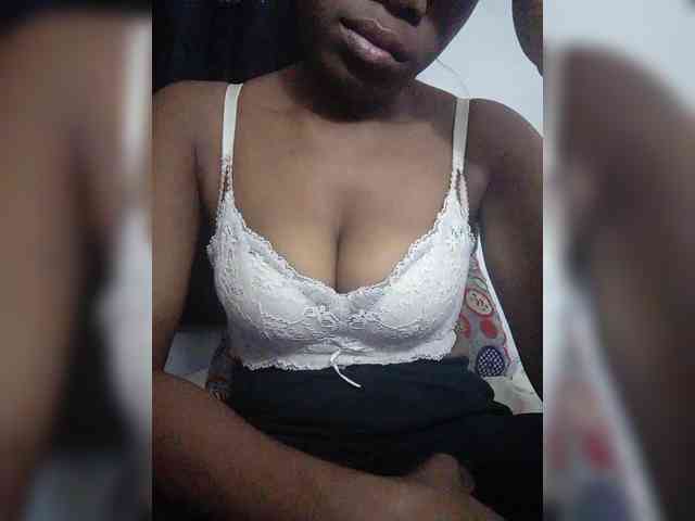 Elisa571 webcam