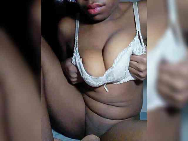 Elisa571 webcam
