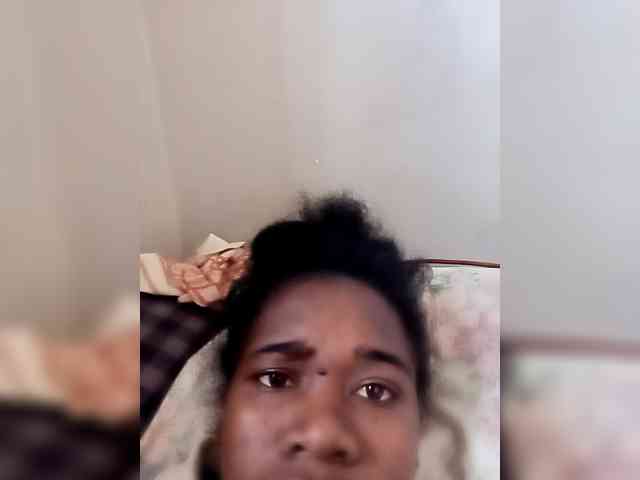 Elisa571 webcam