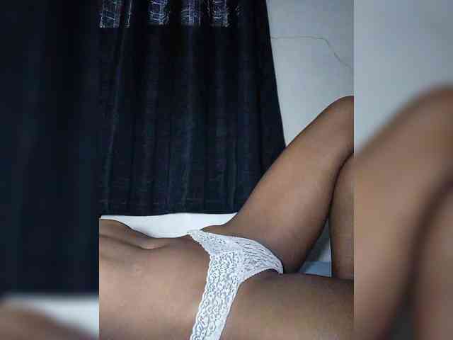 Elisa571 webcam