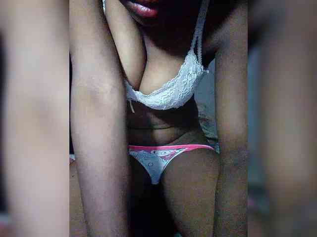 Elisa571 webcam