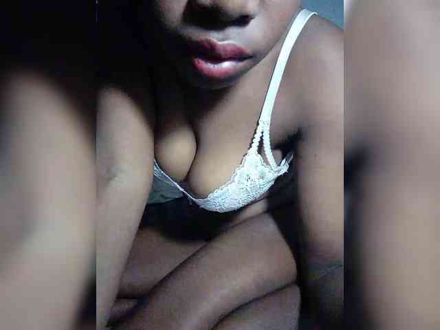 Elisa571 webcam