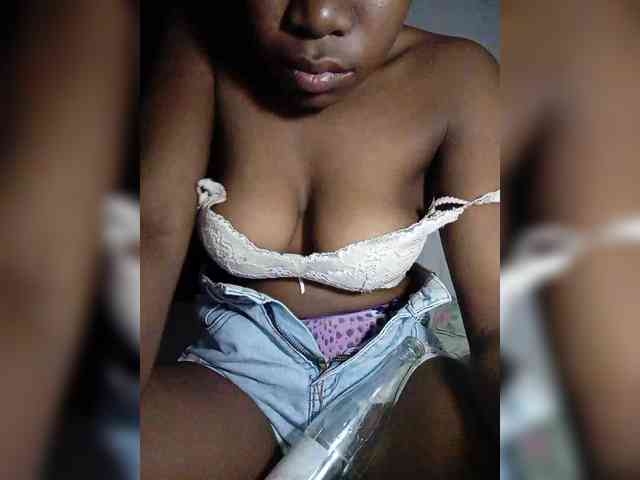 Elisa571 webcam