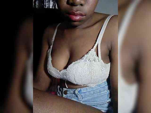 Elisa571 webcam