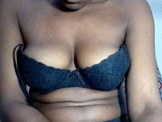 Elisa571 webcam