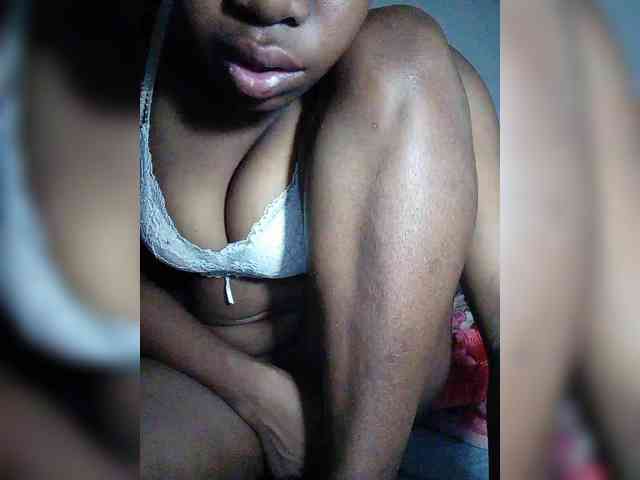Elisa571 webcam